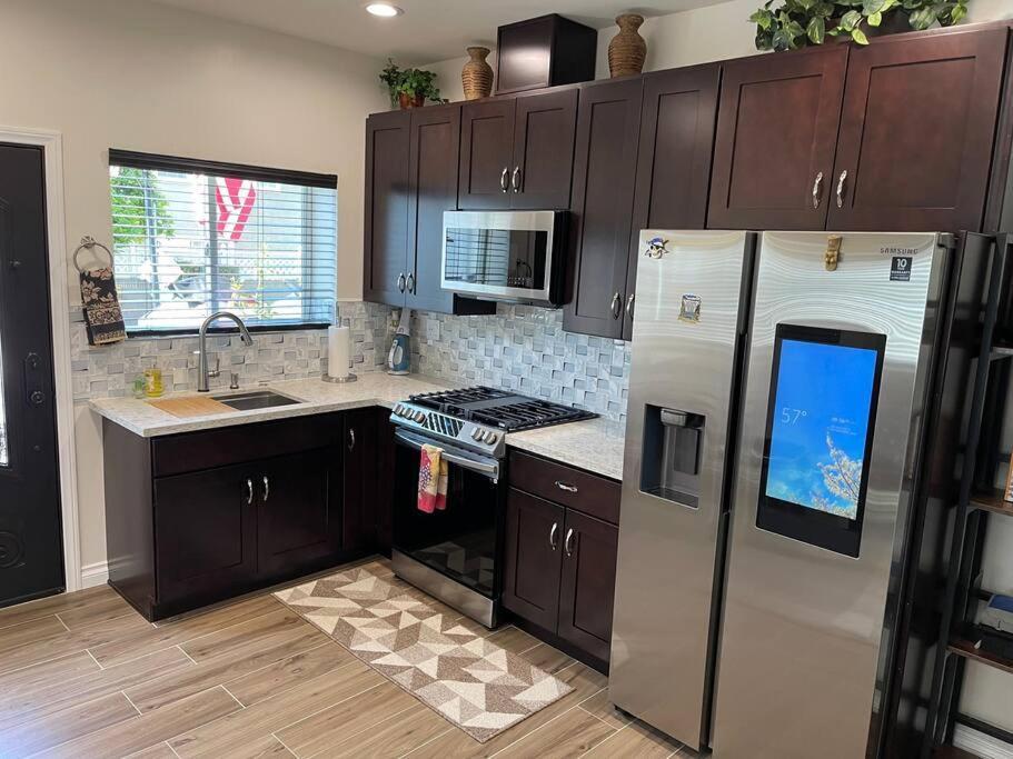 Elegant Private With Private Entrance